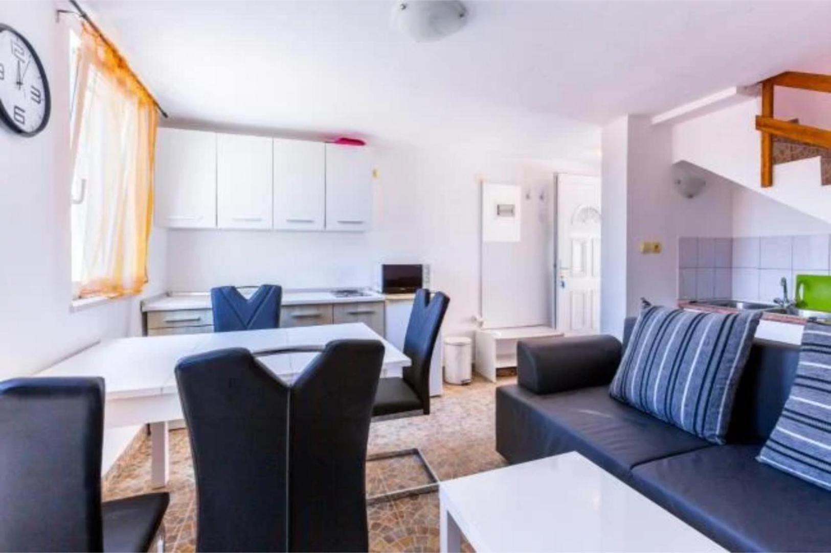 Apartments Elisabeth Μεντουλίν Εξωτερικό φωτογραφία