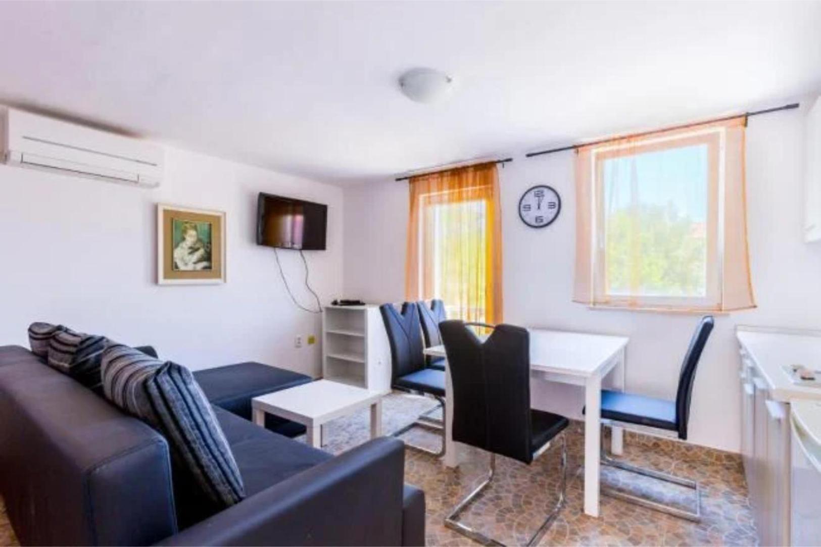 Apartments Elisabeth Μεντουλίν Εξωτερικό φωτογραφία