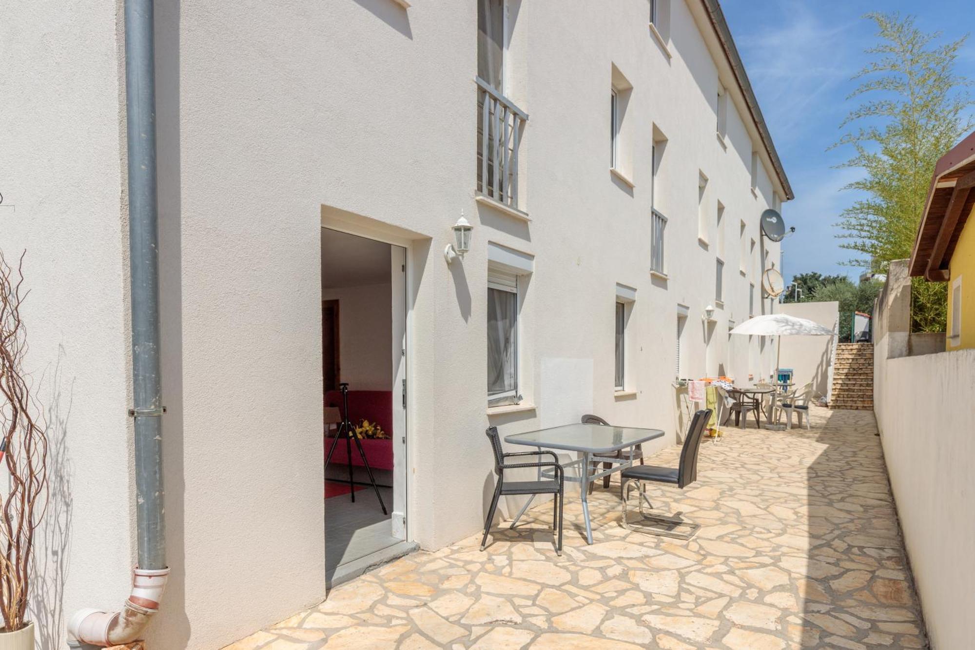 Apartments Elisabeth Μεντουλίν Εξωτερικό φωτογραφία